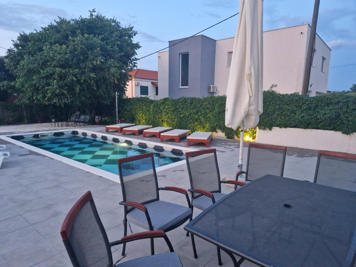 סלאטינה Holiday Home Nino With Amazing Swimming Pool מראה חיצוני תמונה
