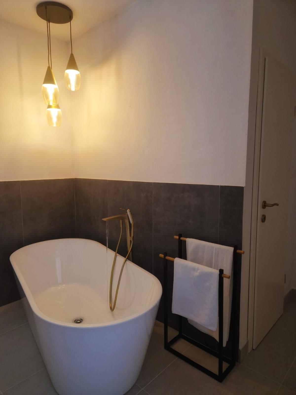 סלאטינה Holiday Home Nino With Amazing Swimming Pool מראה חיצוני תמונה