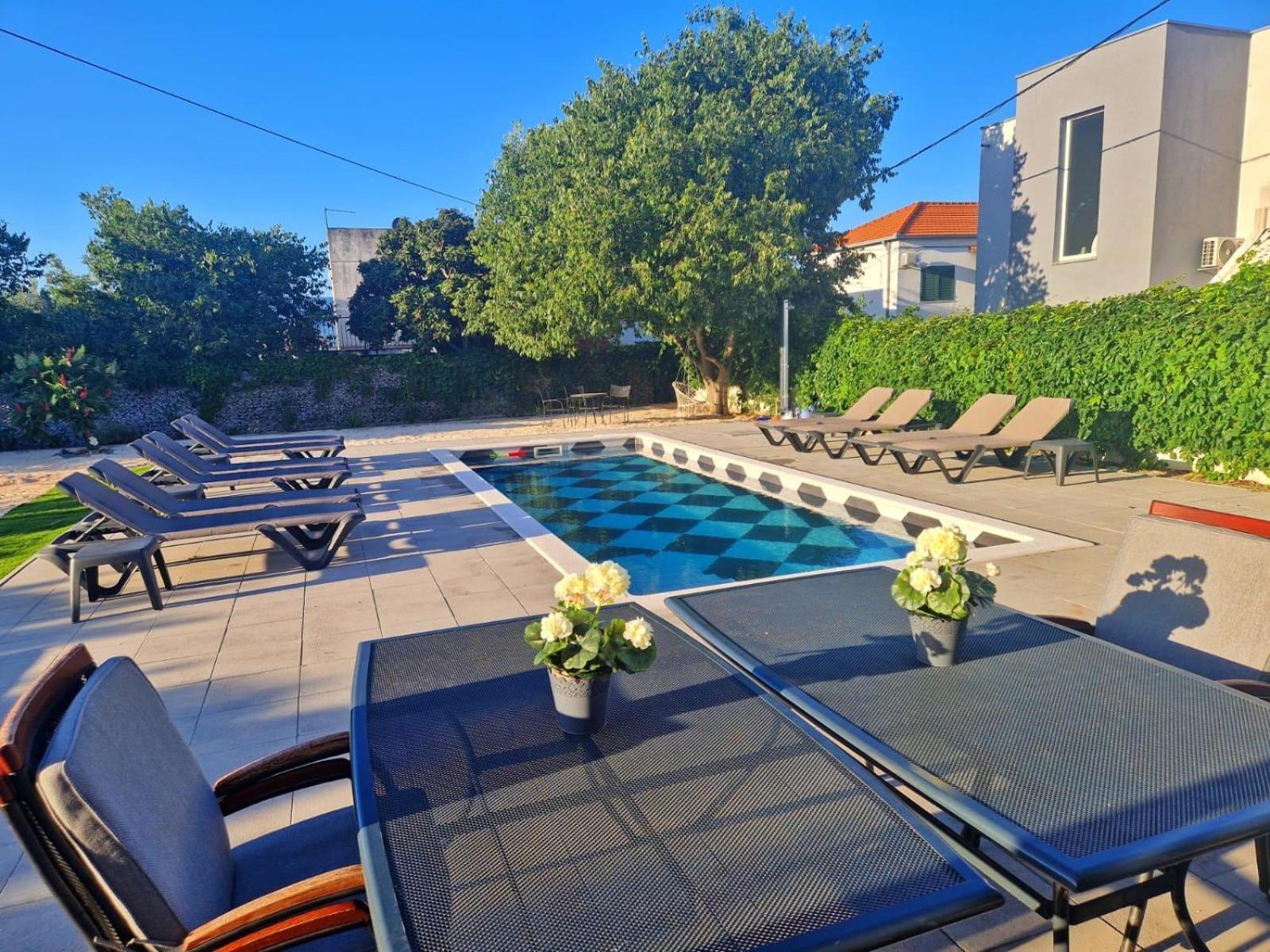 סלאטינה Holiday Home Nino With Amazing Swimming Pool מראה חיצוני תמונה